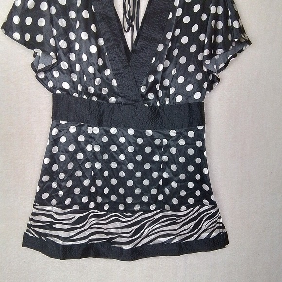 BCBGMaxazria Sateen Style Deep V Tunic Blouse Size M in Black White Polka Dot‎ - Picture 4 of 9